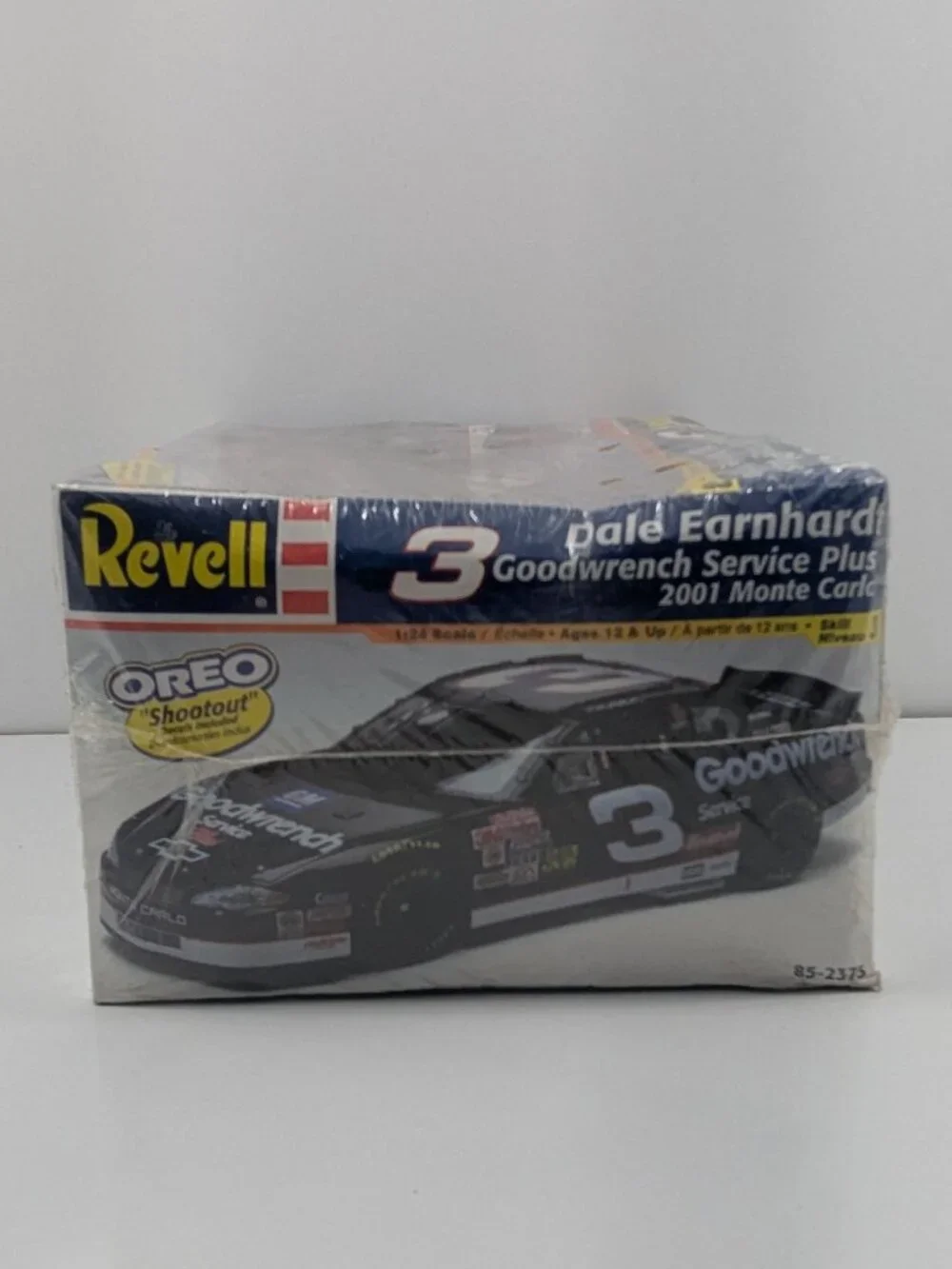 Sealed Revell 1:24 Scale Dale Earnhardt '01 Goodwrench Monte Carlo Oreo shootout